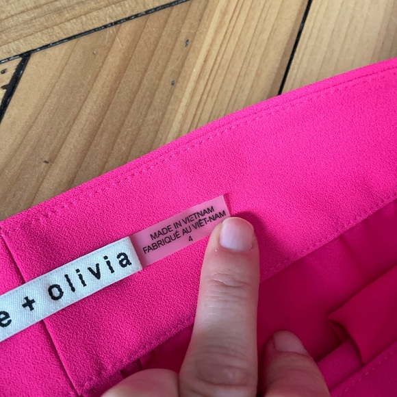 Alice + Olivia Wide-leg trousers. Color hot Pink. Size 4 . - Picture 8 of 12